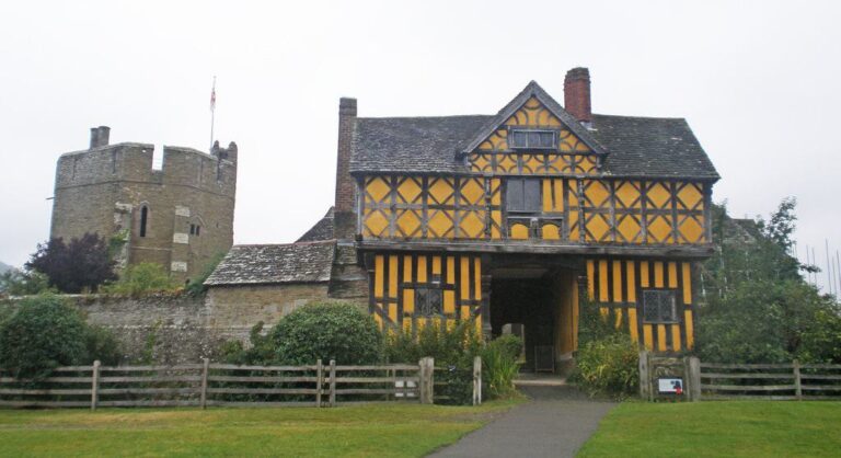 Stokesay Castle