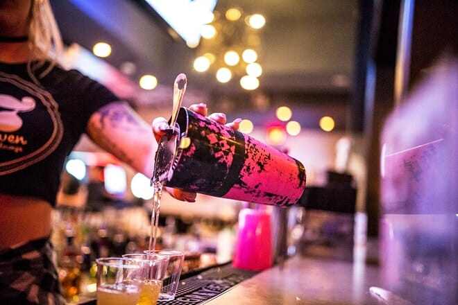 27 Bar & Lounge
