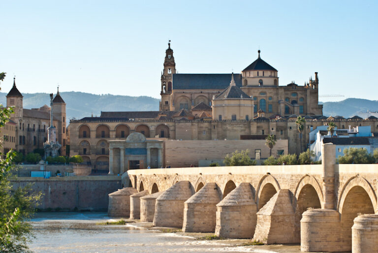 Mezquita von Cordoba aus der Ferne