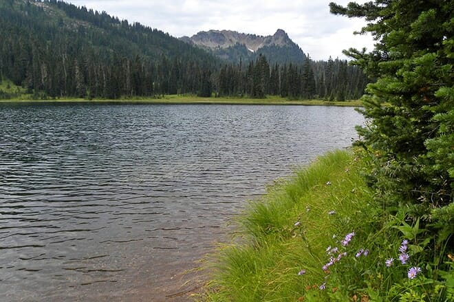 Lower Dewey Lake Wanderweg
