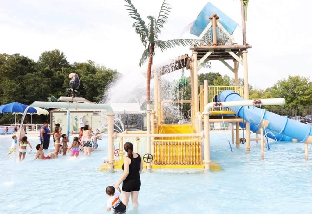 Volcano Island Waterpark, Sterling